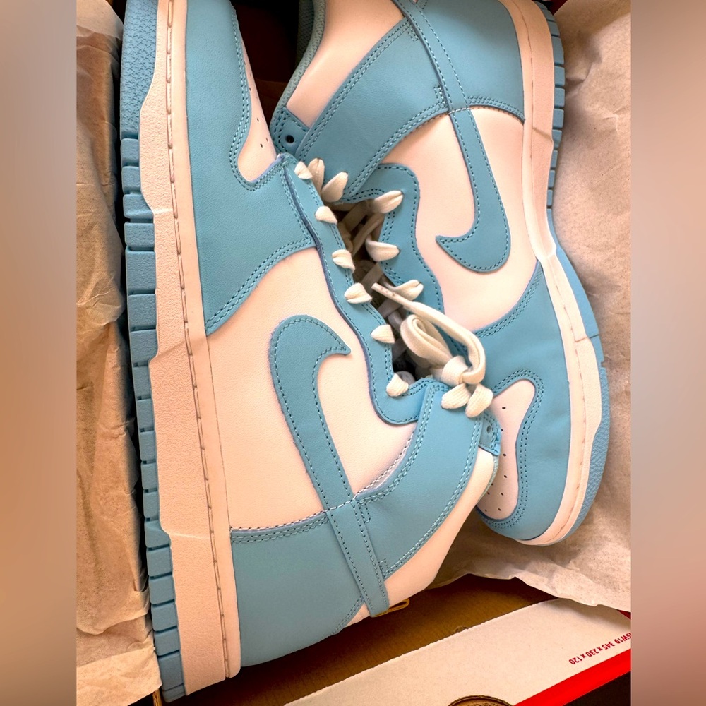 🩵Nike Dunk Hi Retro